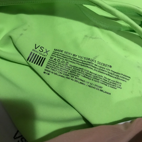 VSX VICTORIAS SECRET MEDIUM TOP - Picture 3 of 3