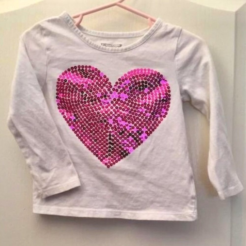 🎉HP🎉 Girl’s Sequined Heart Tee Size 2T