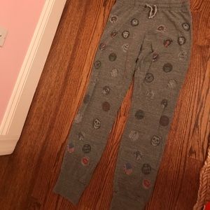 Lauren Moshi bottle cap print sweats