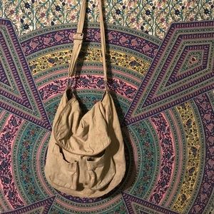 Cute hippie Tan floral multipocket satchel🌷💐