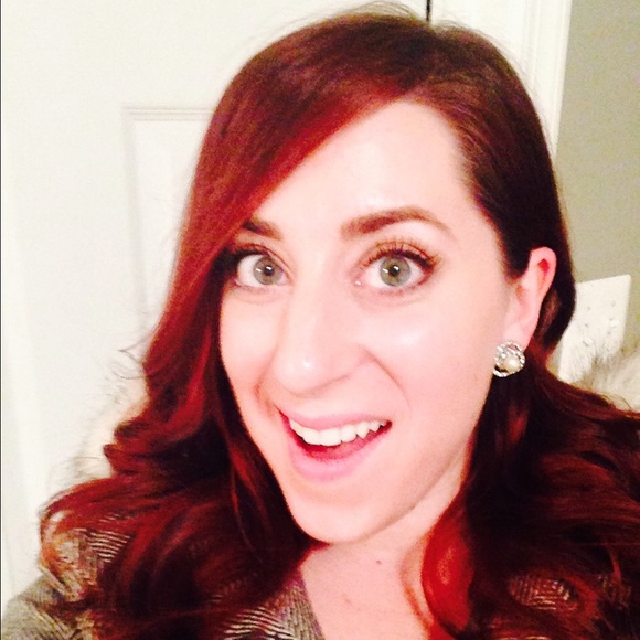 Meet your Posher, Sarah - Picture 1 of 1