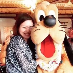 Meet your Posher, Charis