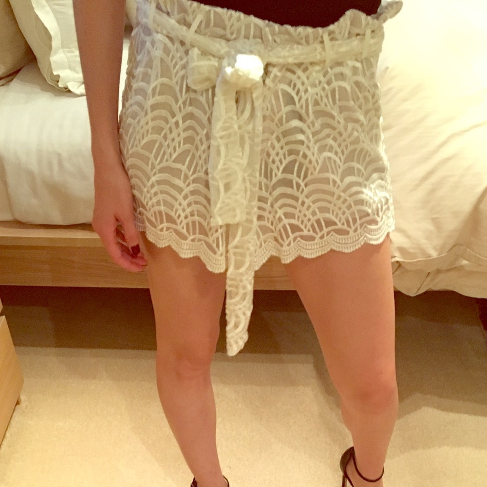 Stone Cold Fox Shorts! Size 1
