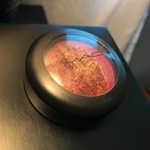 SOLD ❌ MAC Mineralize Eye Shadow Trio