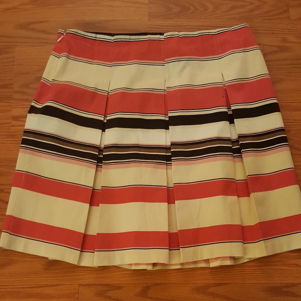Pleated skirt