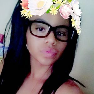 Meet your Posher, Samia