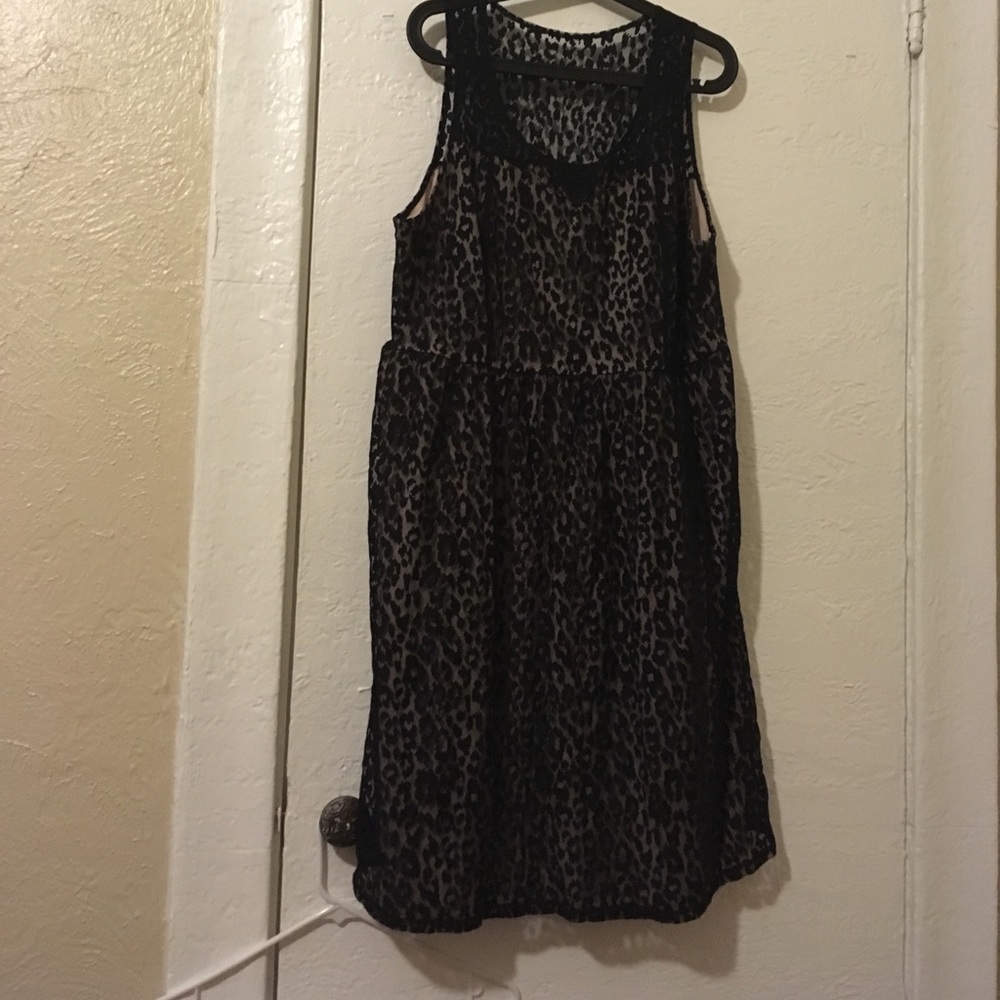 *DONATING 3/9! *AS-IS* Leopard Lace Dress