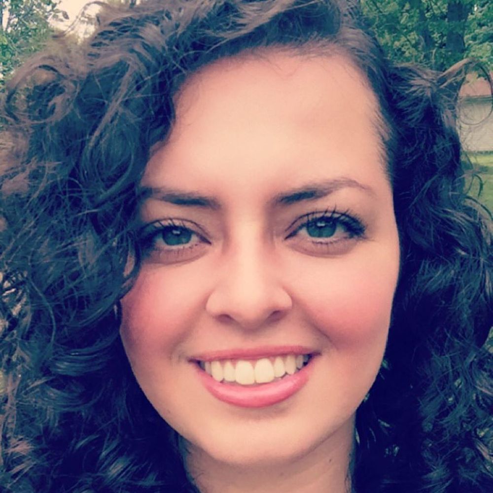 Meet your Posher, Danielle