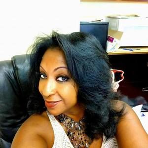 Meet your Posher, Delphine