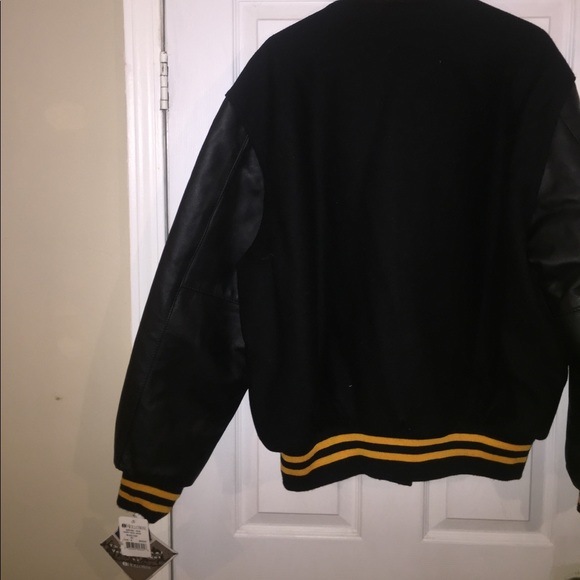 Varsity jacket - Picture 2 of 4
