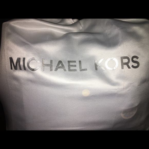 Michael Kors Purse - Picture 4 of 4