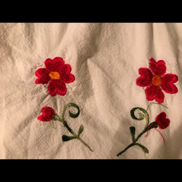 white mini dress with red embroidery flowers 🌺 - Picture 3 of 5