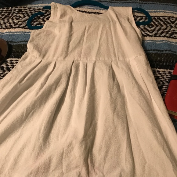 white mini dress with red embroidery flowers 🌺 - Picture 5 of 5