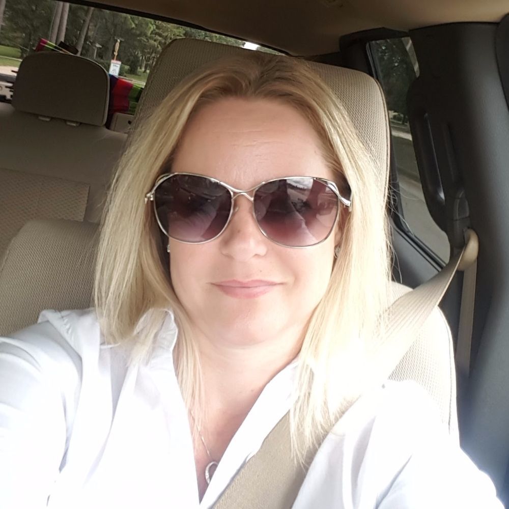 Meet your Posher, Jennifer