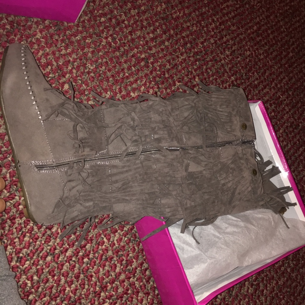 Fringe Fall Boots