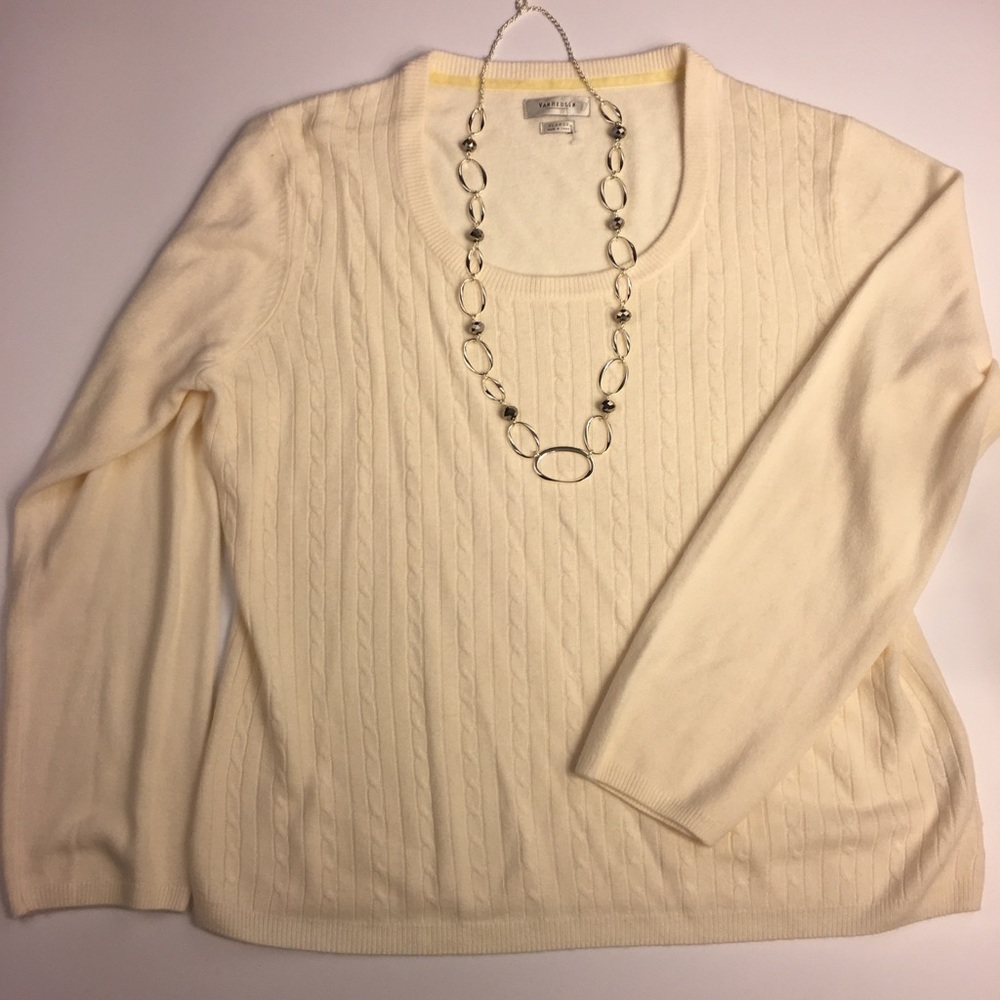 Ivory pull-over sweater