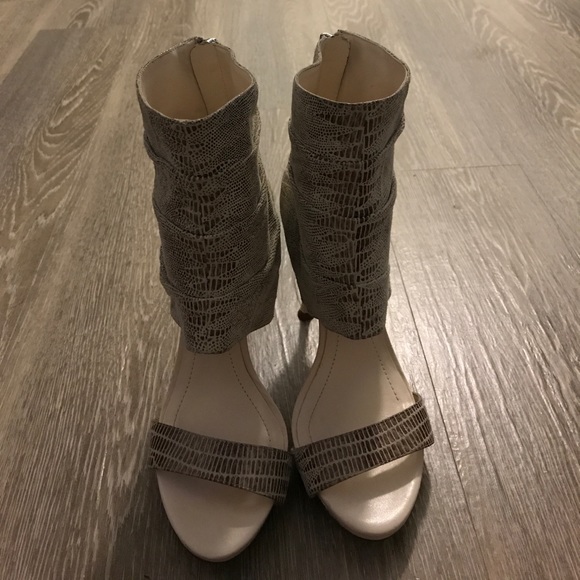 BCBG Heels - Picture 2 of 4