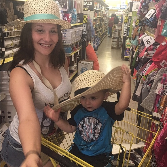 Meet your Posher, Shannon - Picture 5 of 8