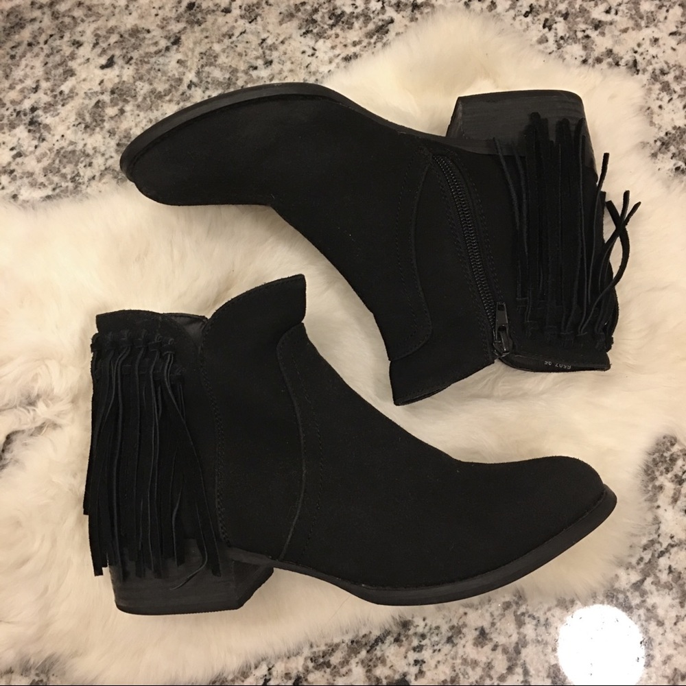 Black tassel booties sz 9