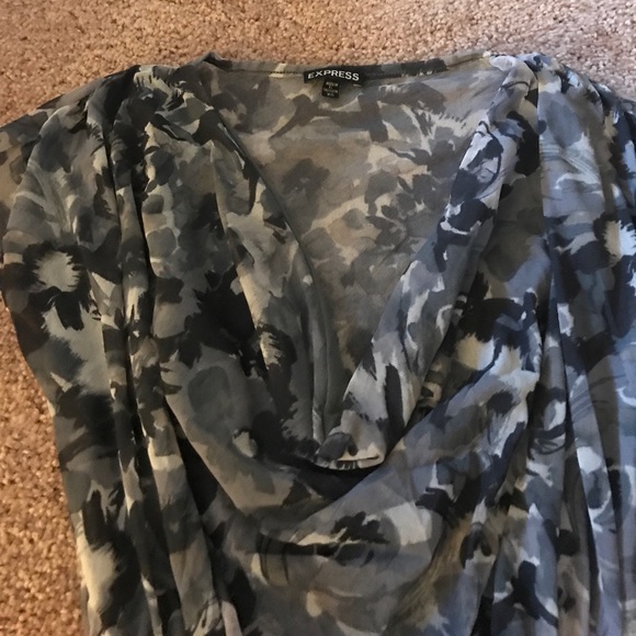Express Top - Picture 2 of 2