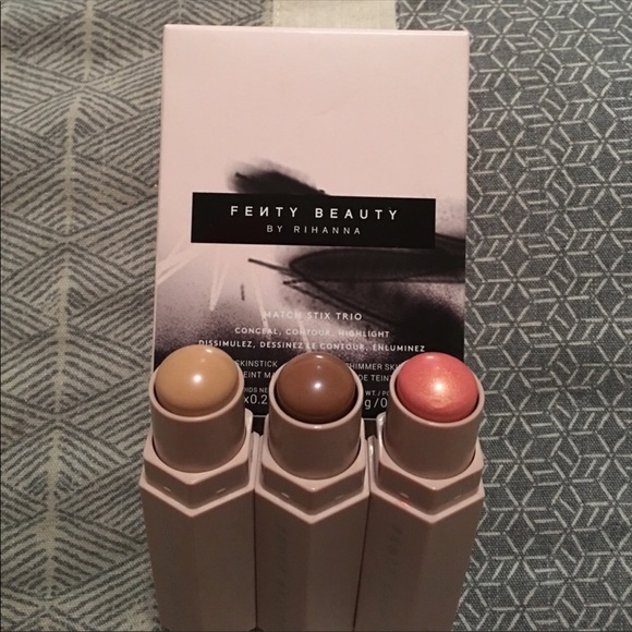 Fenty Beauty by Rihanna Contour Conceal Highlight - Picture 1 of 3