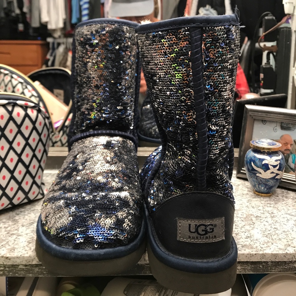 Sparkled blue uggs