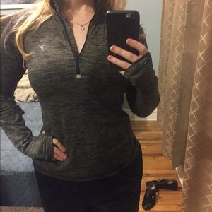 Old Navy Active Quarter Zip Long Sleeve