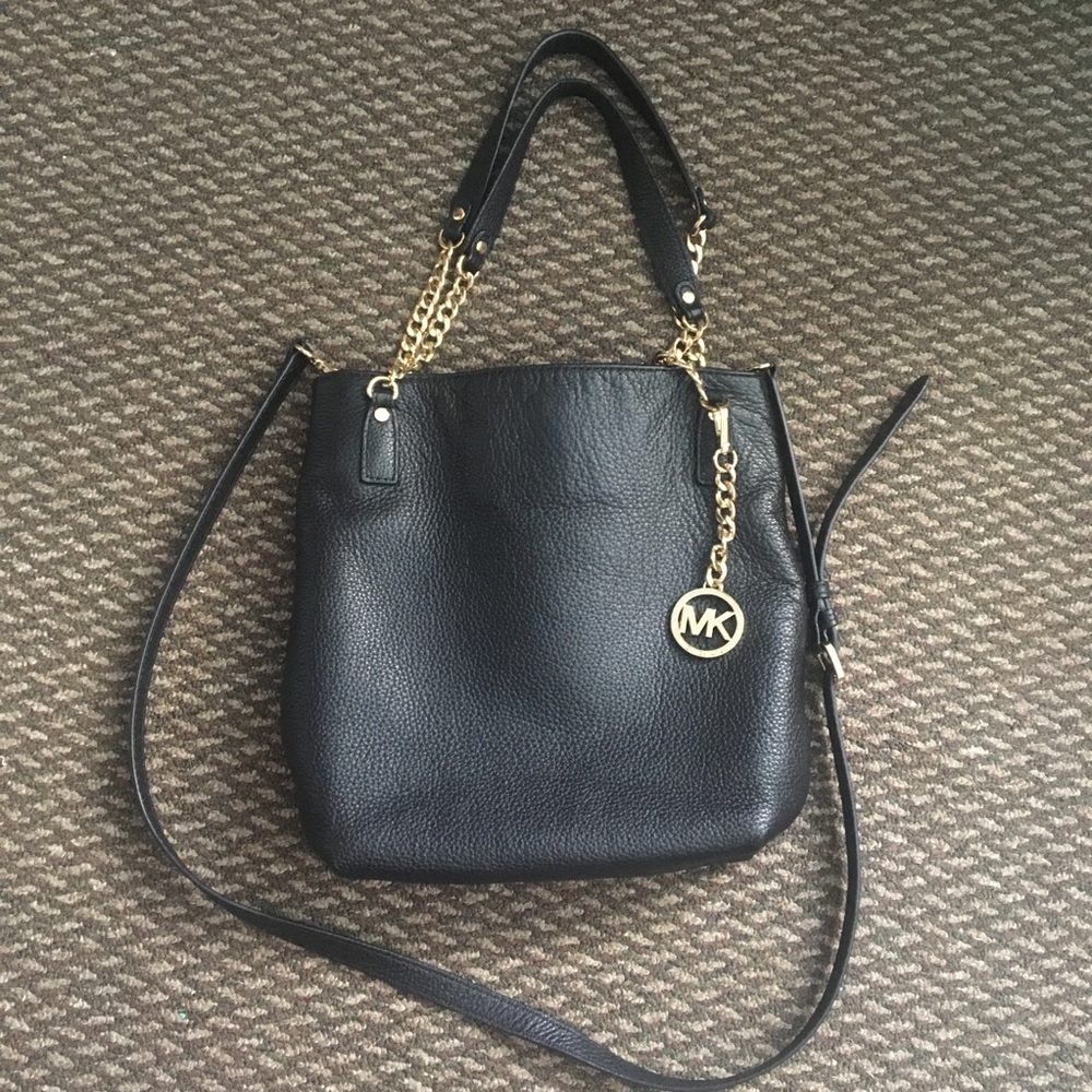 Michael Kors crossbody/satchel bag ♥️😄
