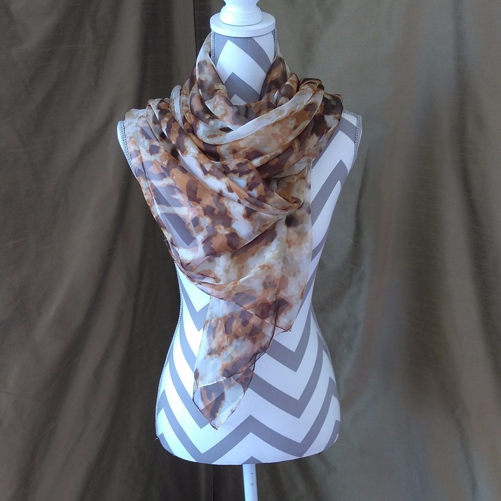 😺 Sheer Animal Print Scarf