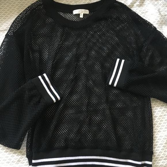 NWOT Urban Outfitters mesh long sleeve 🖤 - Picture 1 of 3
