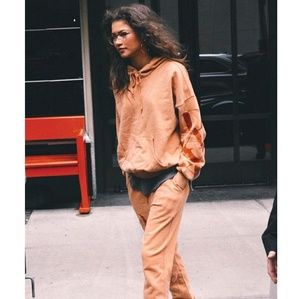 Meet your Posher, Deja