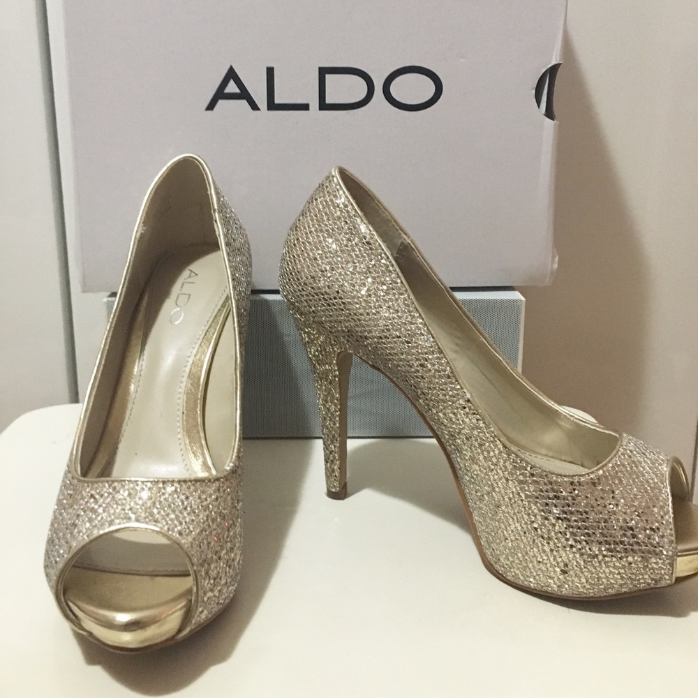 ALDO Nean Gold Sparkling Heels Size 8