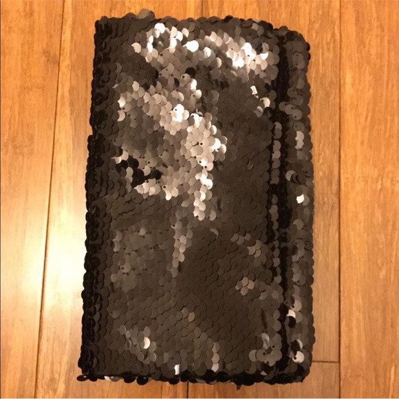 BCBGMaxAzria sequins black clutch - Picture 2 of 8
