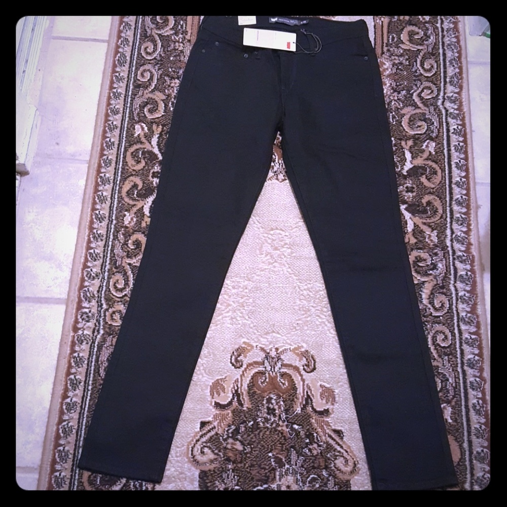 Levis women jean