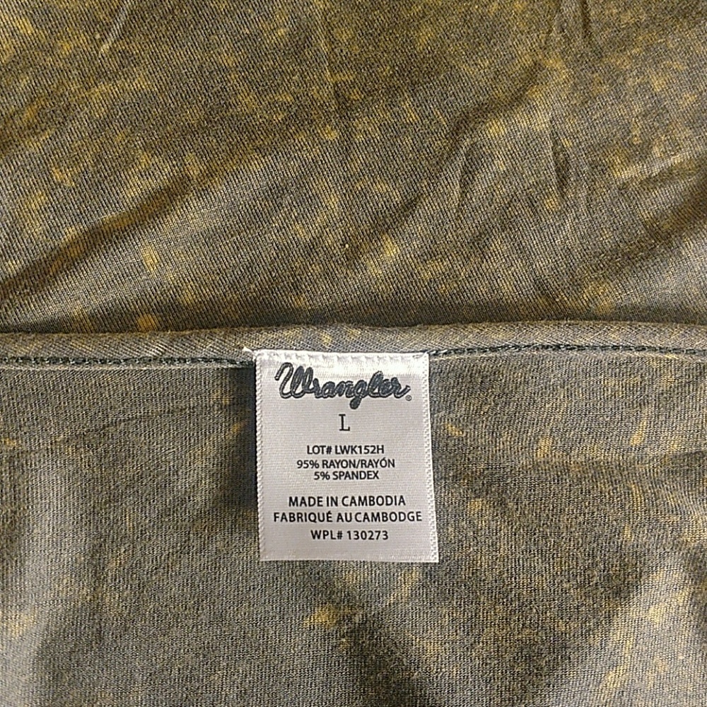 NWT Wrangler Bling Fringe Vest Large - Picture 4 of 4