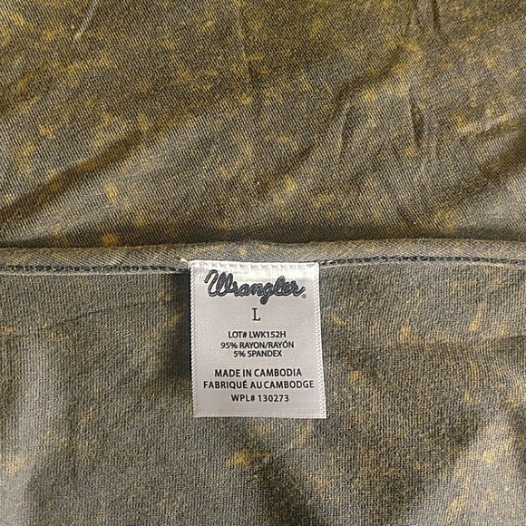 NWT Wrangler Bling Fringe Vest Large - Picture 4 of 4