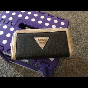 Guess Wallet