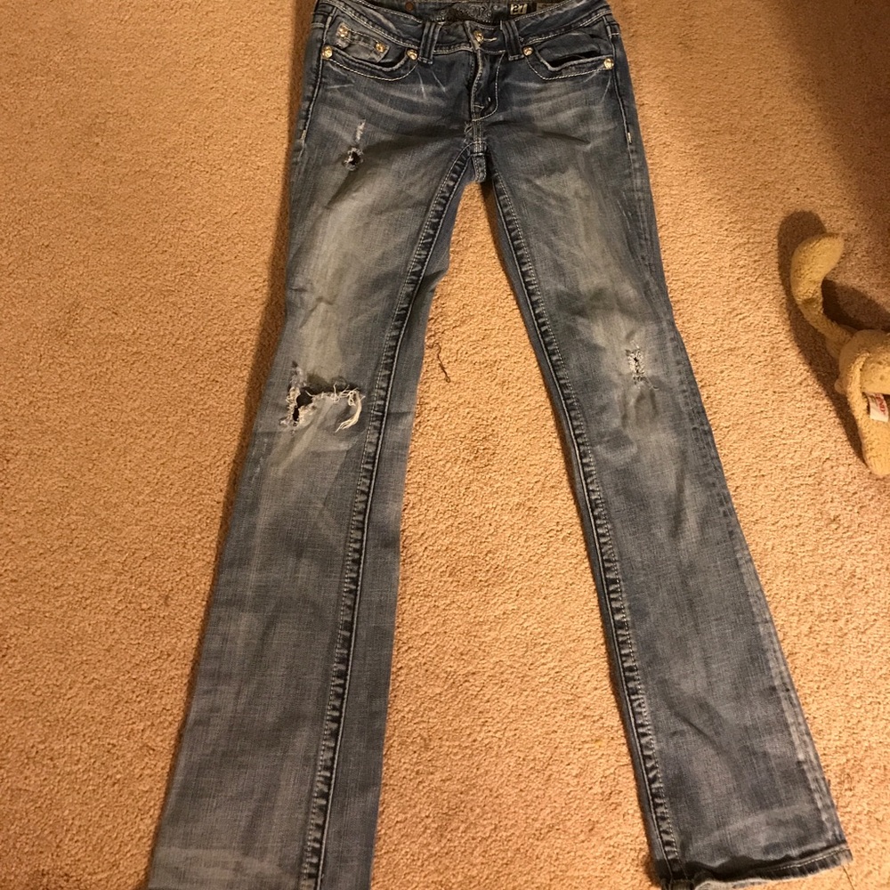 Miss Me Jeans. Rip in crotch