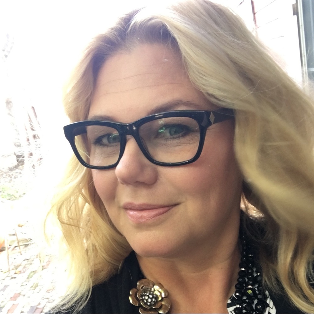 Meet your Posher, Jennifer