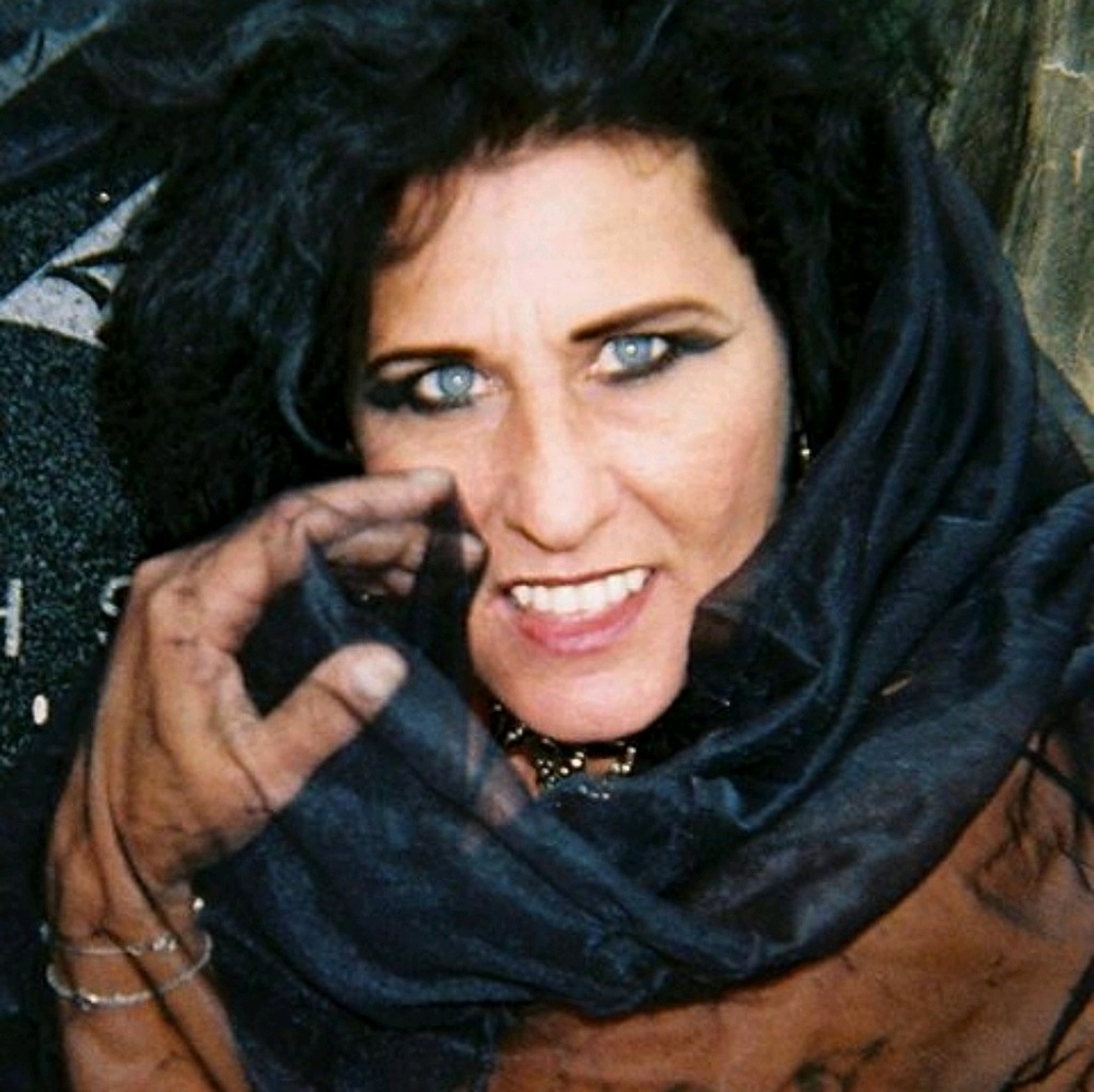 Meet your Posher, Banianna