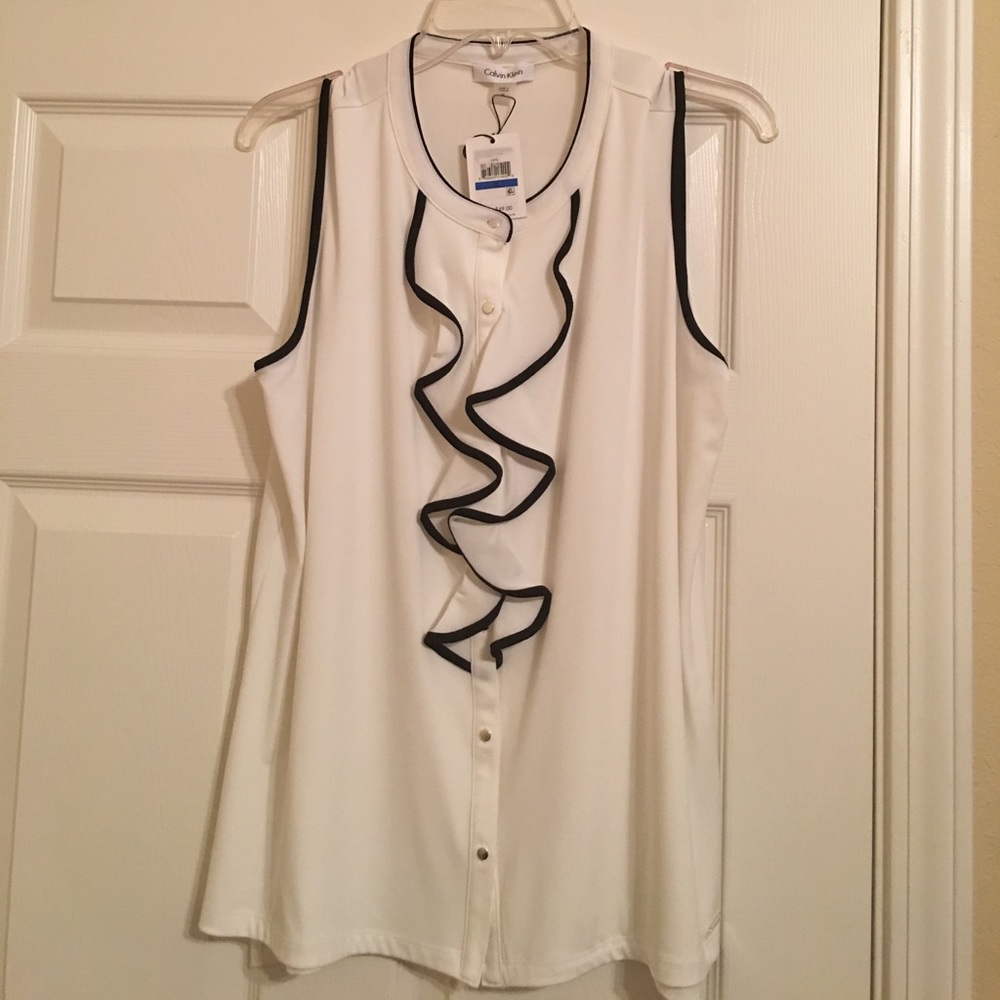 Sleeveless blouse white with black trim