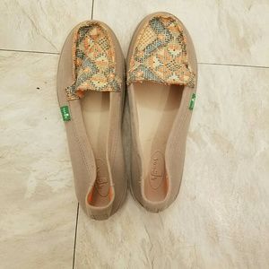 Sanuk womens shoes