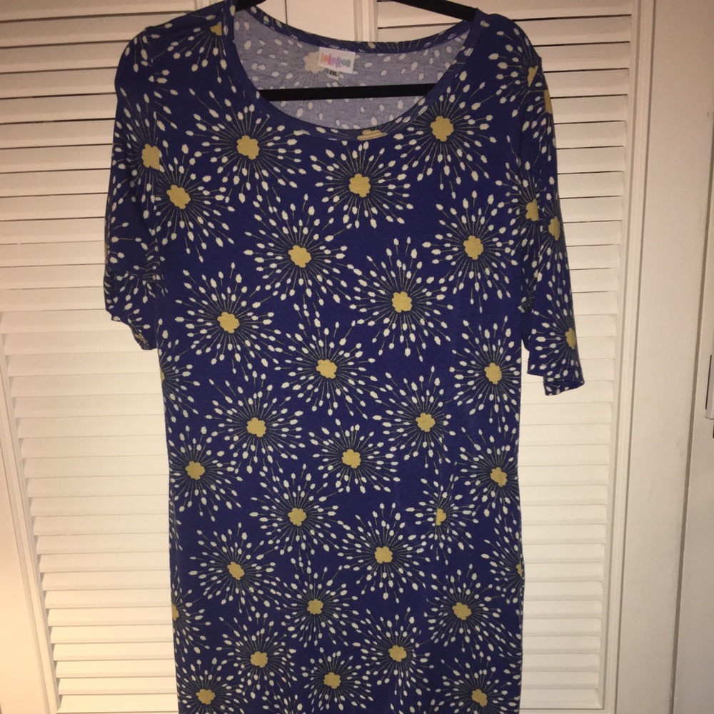 Lularoe Vintage Unicorn Dandelion Print Julia 2XL