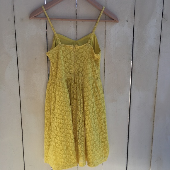 Mossimo - Picture 3 of 5