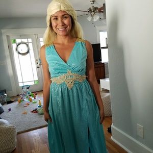 Halloween Costume Khaleesi or Elsa