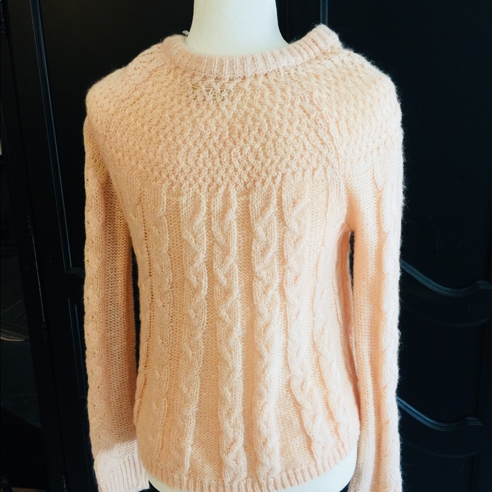NWOT Hollister Sweater - X-Small