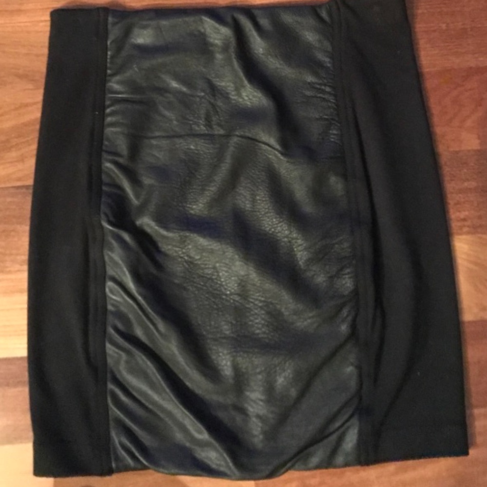 Theory Black Glove Leather Ruched Mini Skirt sz M - Picture 1 of 6