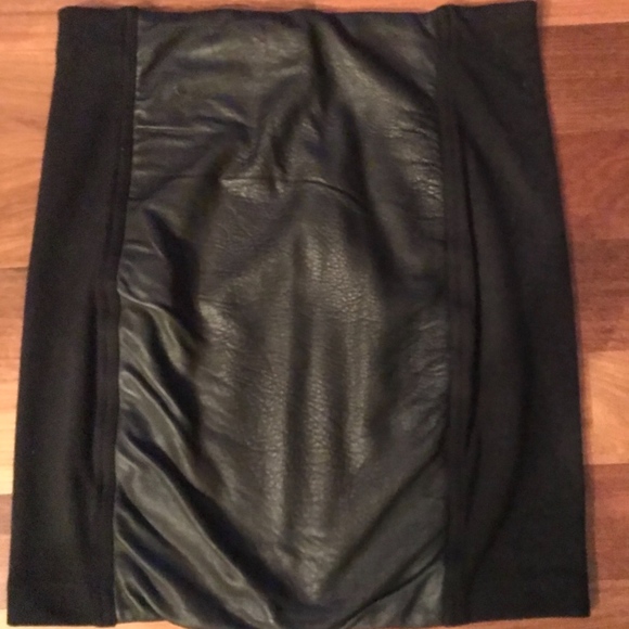 Theory Black Glove Leather Ruched Mini Skirt sz M - Picture 5 of 6