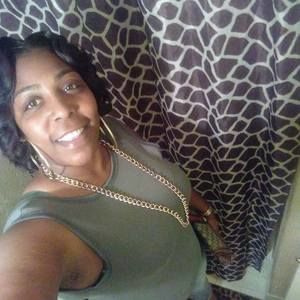 Meet your Posher, Deaundra