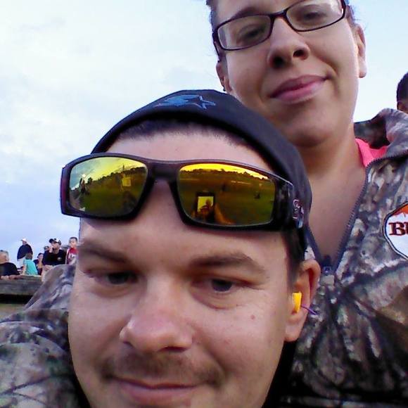 Meet your Posher, Heather - Picture 1 of 1